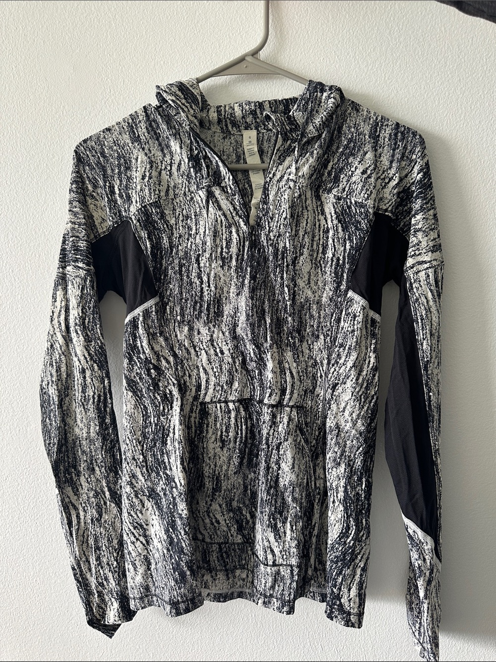 Rarely used - LULULEMON Athletic Pullover